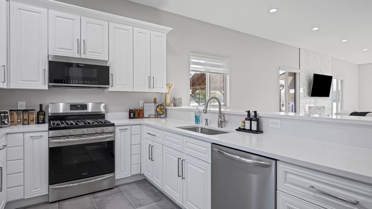 Photo of Kitchen in White Lake