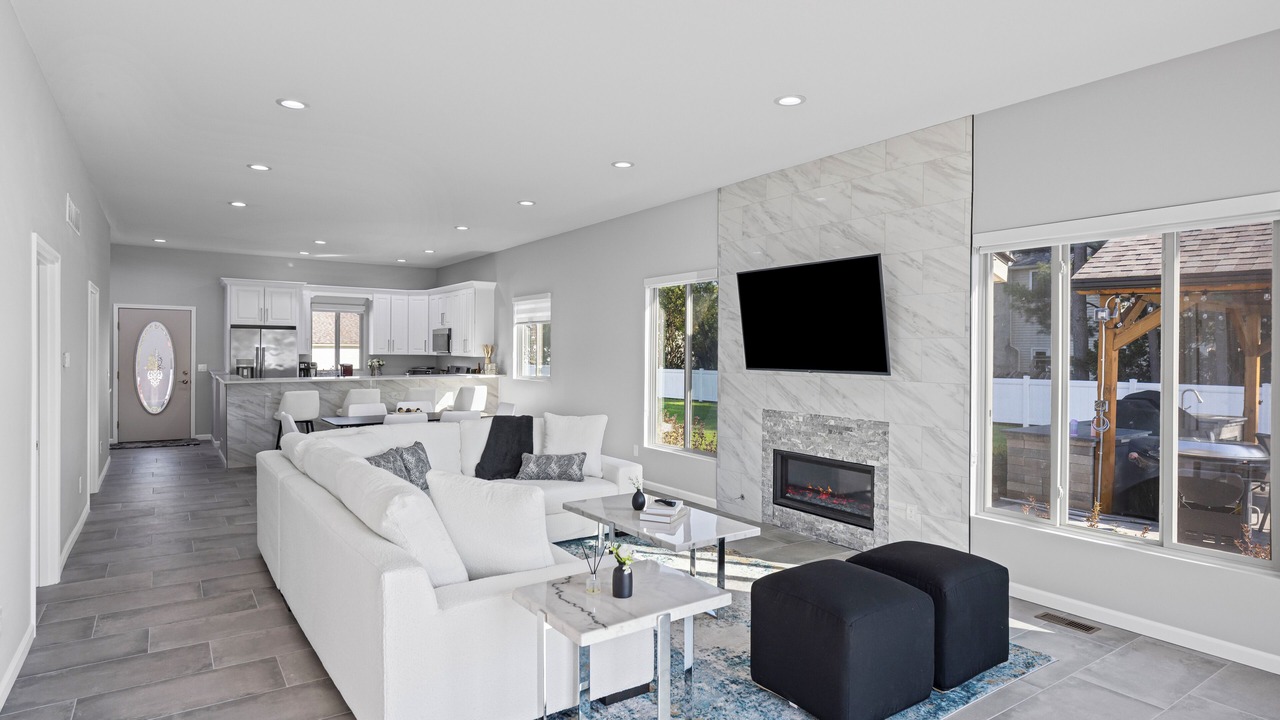 Photo of Livingroom in White Lake