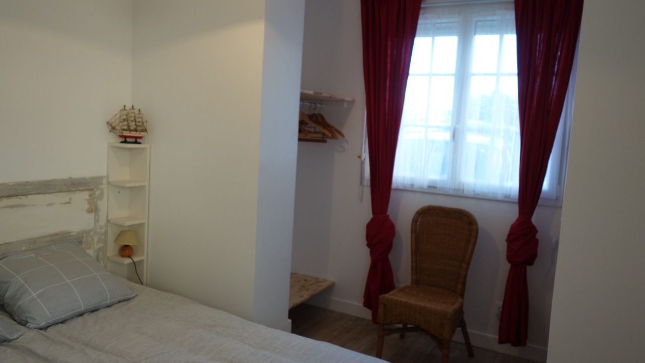 Photo of Bedroom in Ouistreham