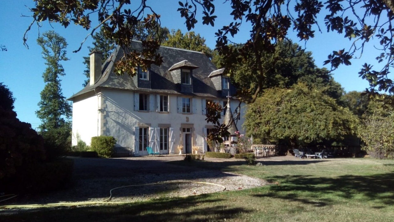 Photo of Outdoor in Naves