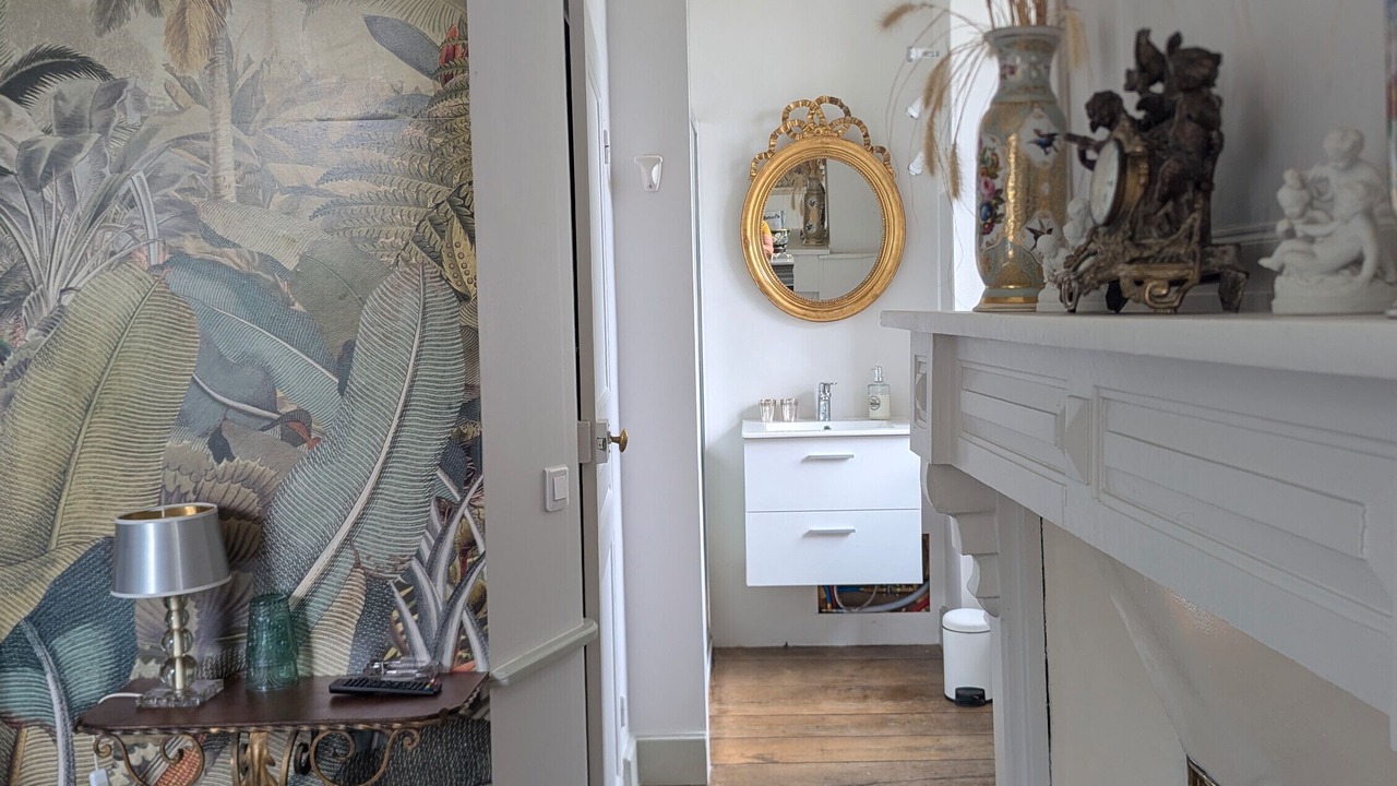 Photo of Others in Naves