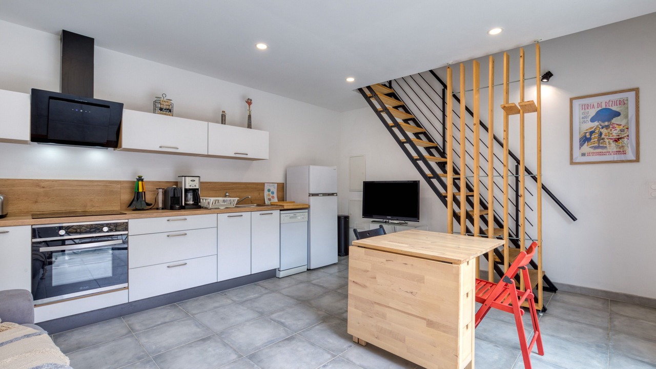 Photo of Kitchen in Saint-Genies-de-Fontedit