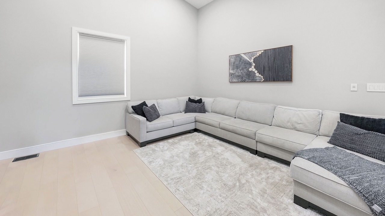Photo of Livingroom in Town of Varick