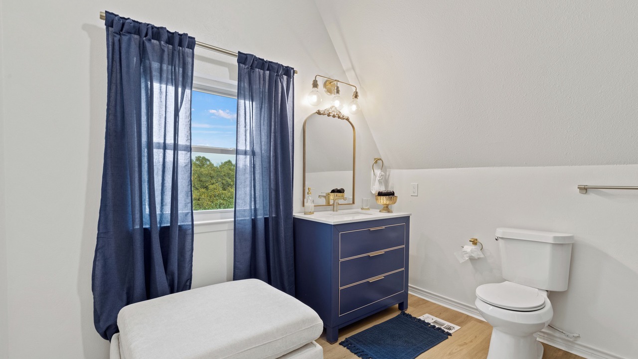 Photo of Bathroom in Brownwood