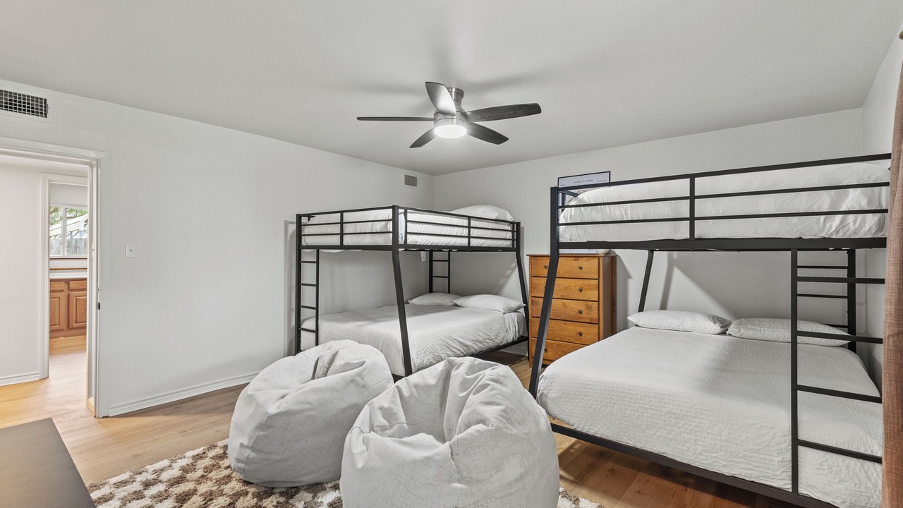 Photo of Bedroom in Brownwood