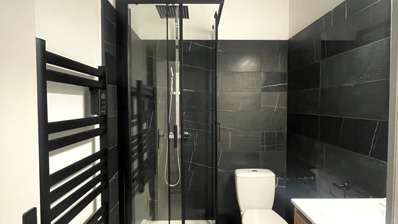 Photo of Bathroom in Rodez