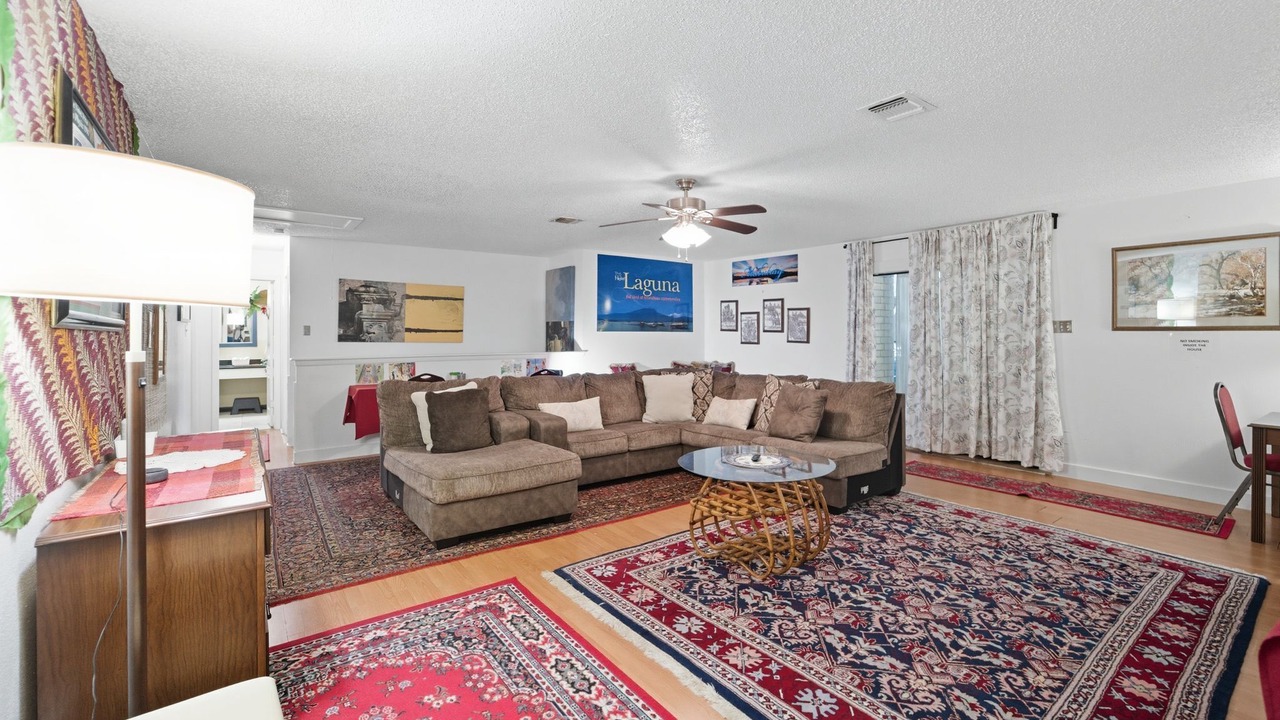 Photo of Livingroom in Heritage
