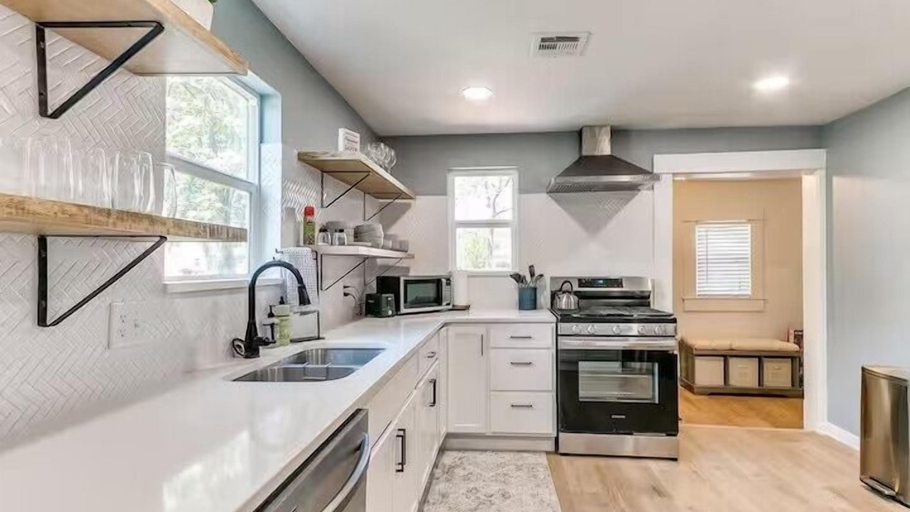 Photo of Kitchen in Guthrie