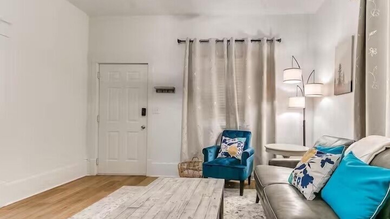 Photo of Livingroom in Guthrie
