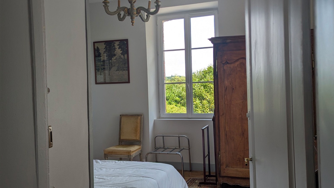 Photo of Bedroom in Naves