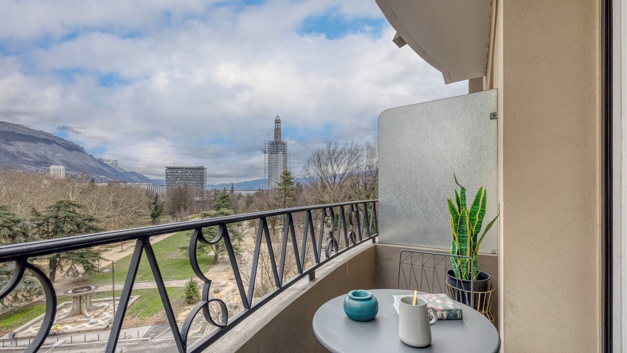 Photo of Outdoor in Quartier Exposition-Bajatiere