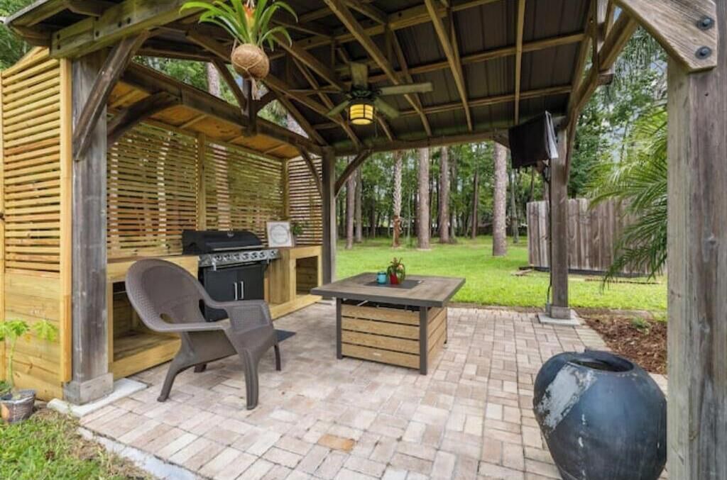 Photo of Patio Balcony in Englewood