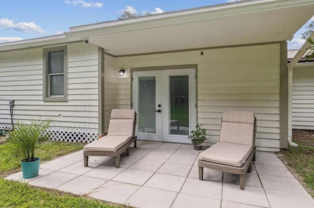 Photo of Patio Balcony in Englewood