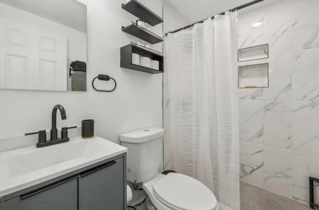 Photo of Bathroom in Englewood