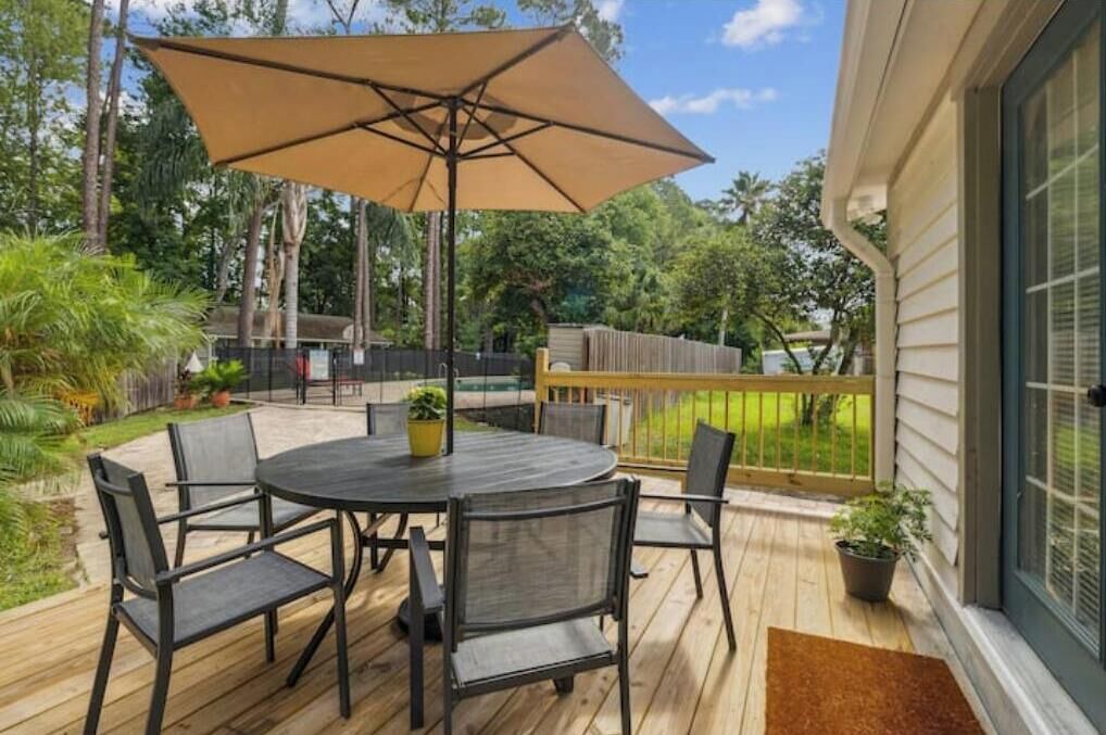 Photo of Outdoor in Englewood