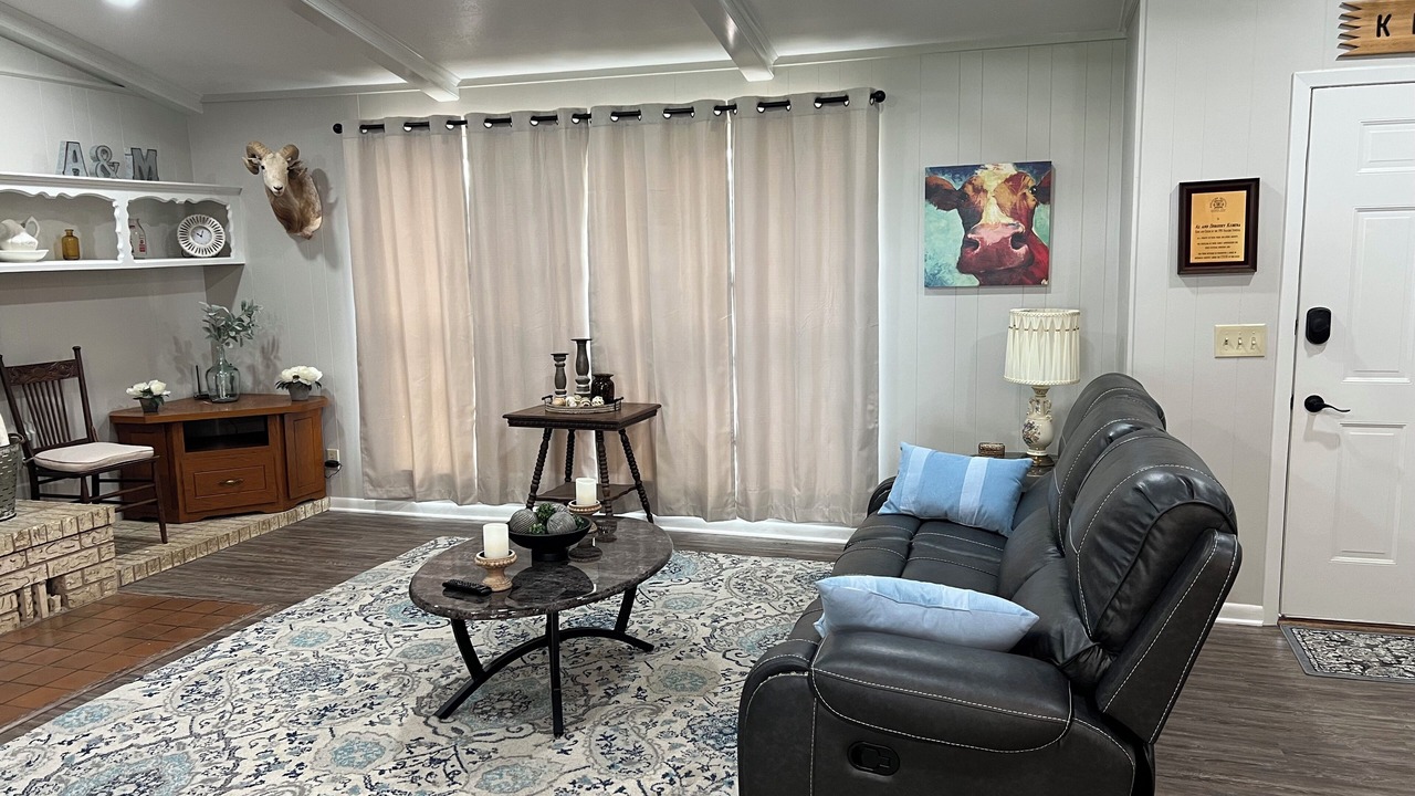 Photo of Livingroom in Caldwell