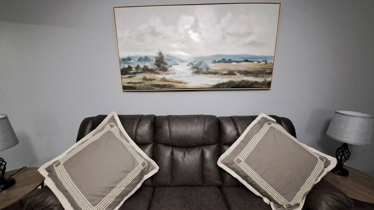 Photo of Livingroom in Streator