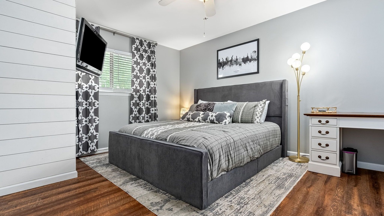 Photo of Bedroom in Cary Woods
