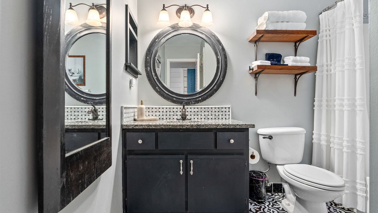Photo of Bathroom in Cary Woods