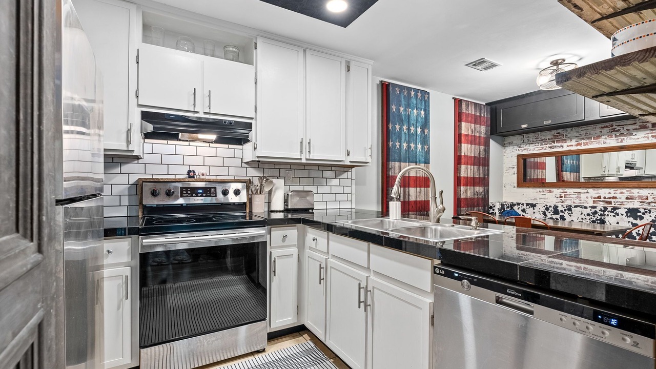 Photo of Kitchen in Cary Woods