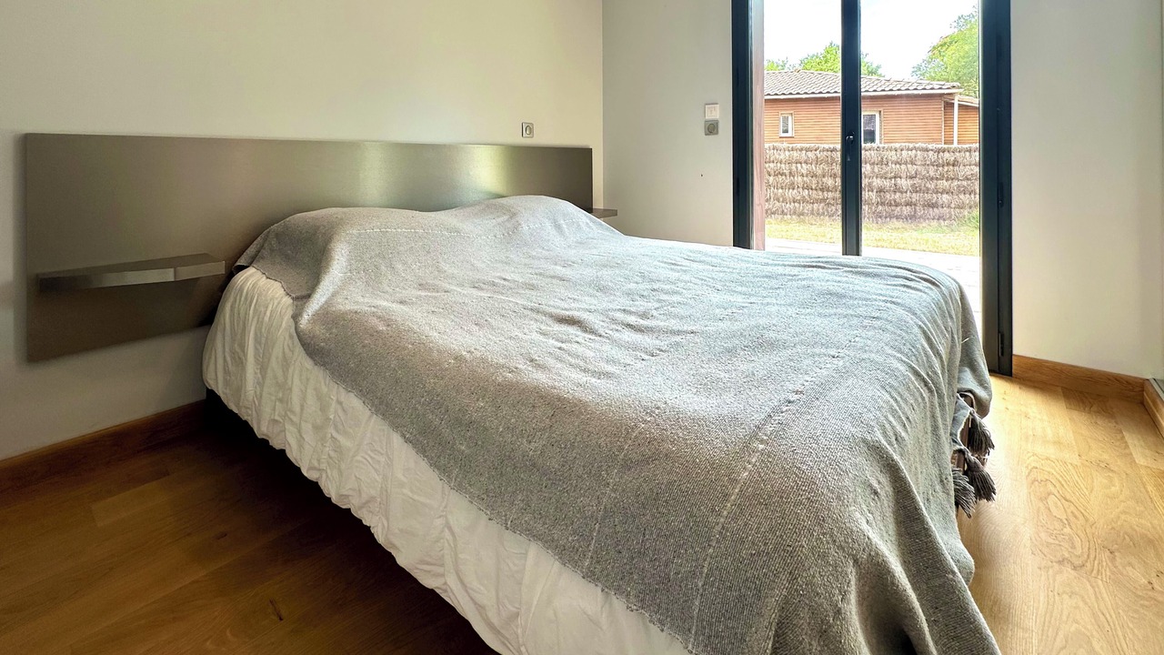 Photo of Bedroom in Saint-Paul-en-Born