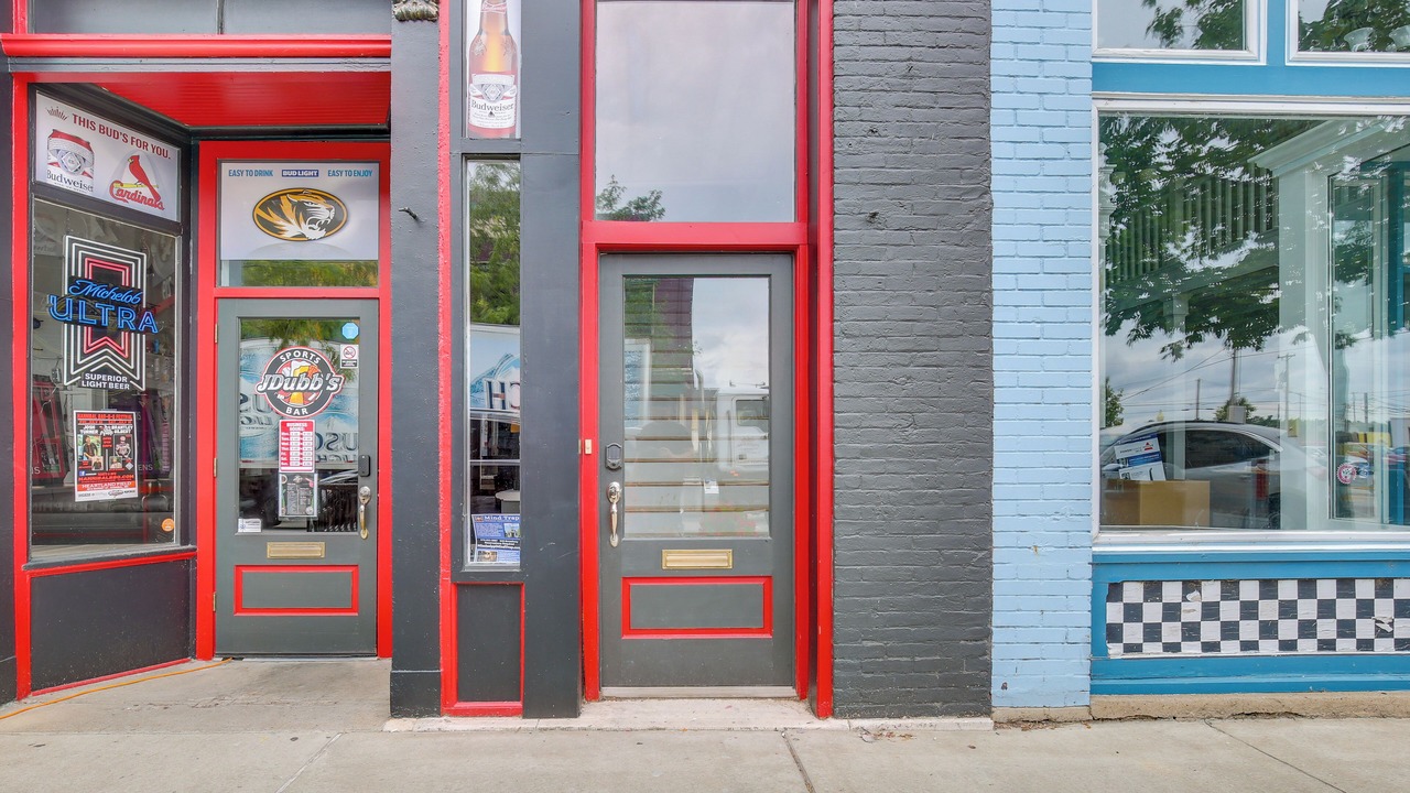 Photo of Others in Hannibal