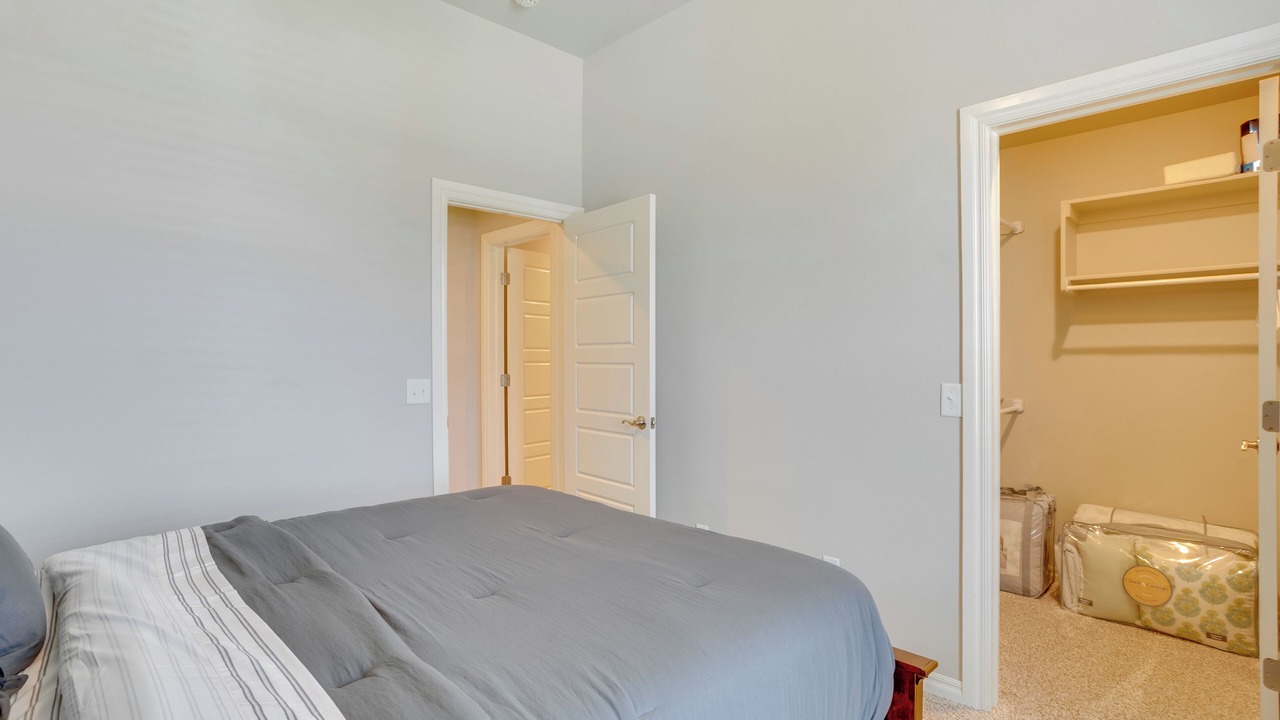 Photo of Bedroom in Yukon