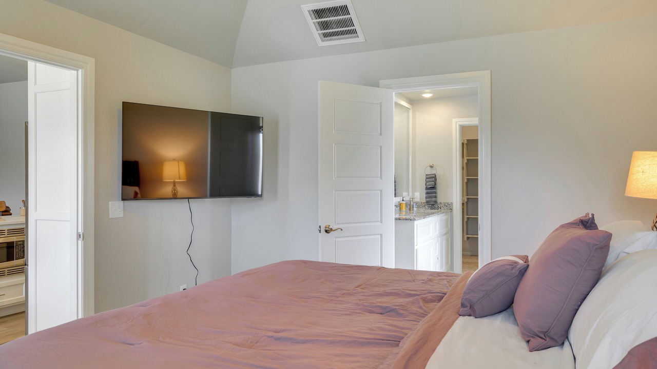 Photo of Bedroom in Yukon