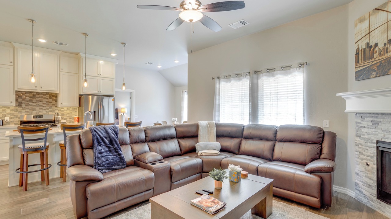 Photo of Livingroom in Yukon