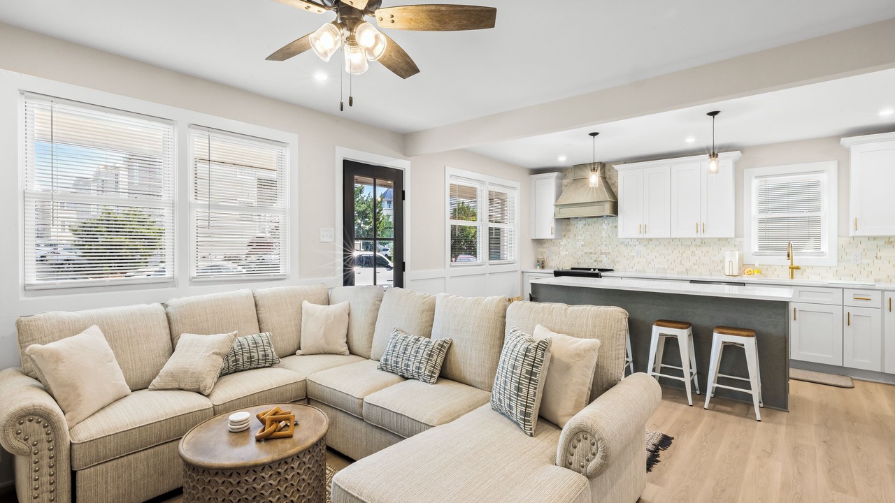 Photo of Livingroom in North End