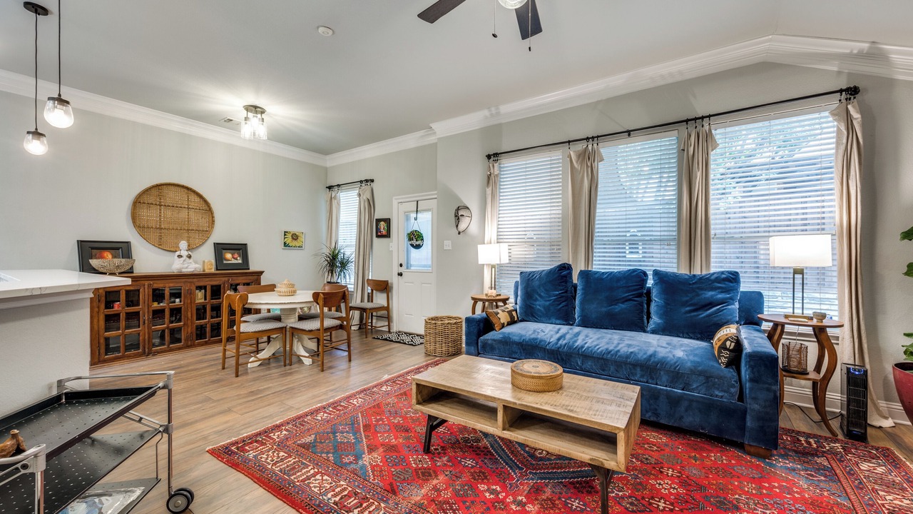 Photo of Livingroom in Flower Mound