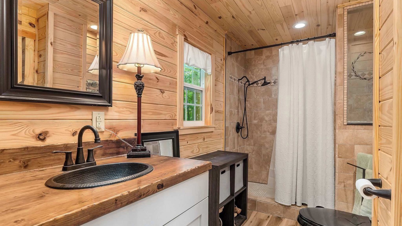 Photo of Bathroom in Smithville