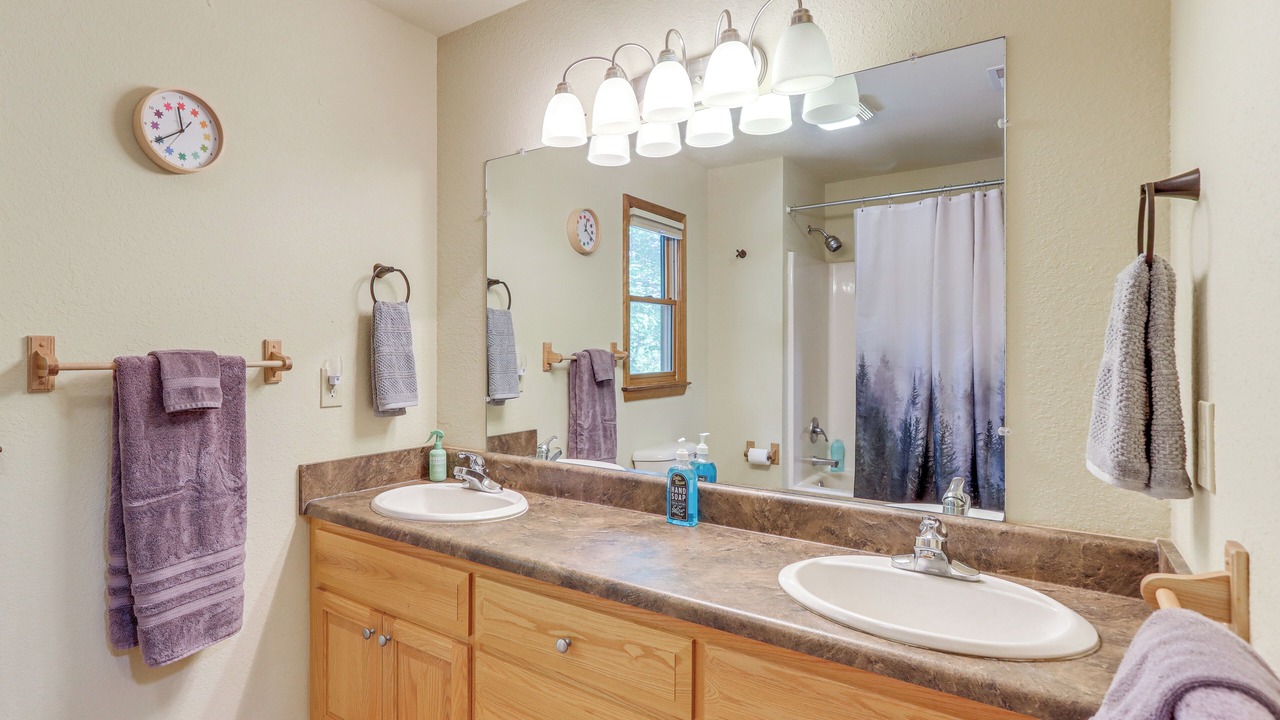 Photo of Bathroom in Murphy