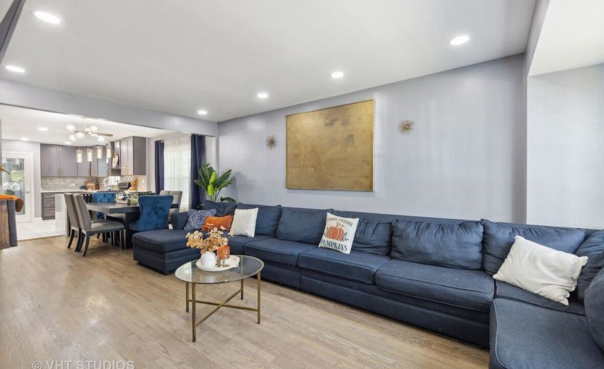 Photo of Livingroom in Ashburn