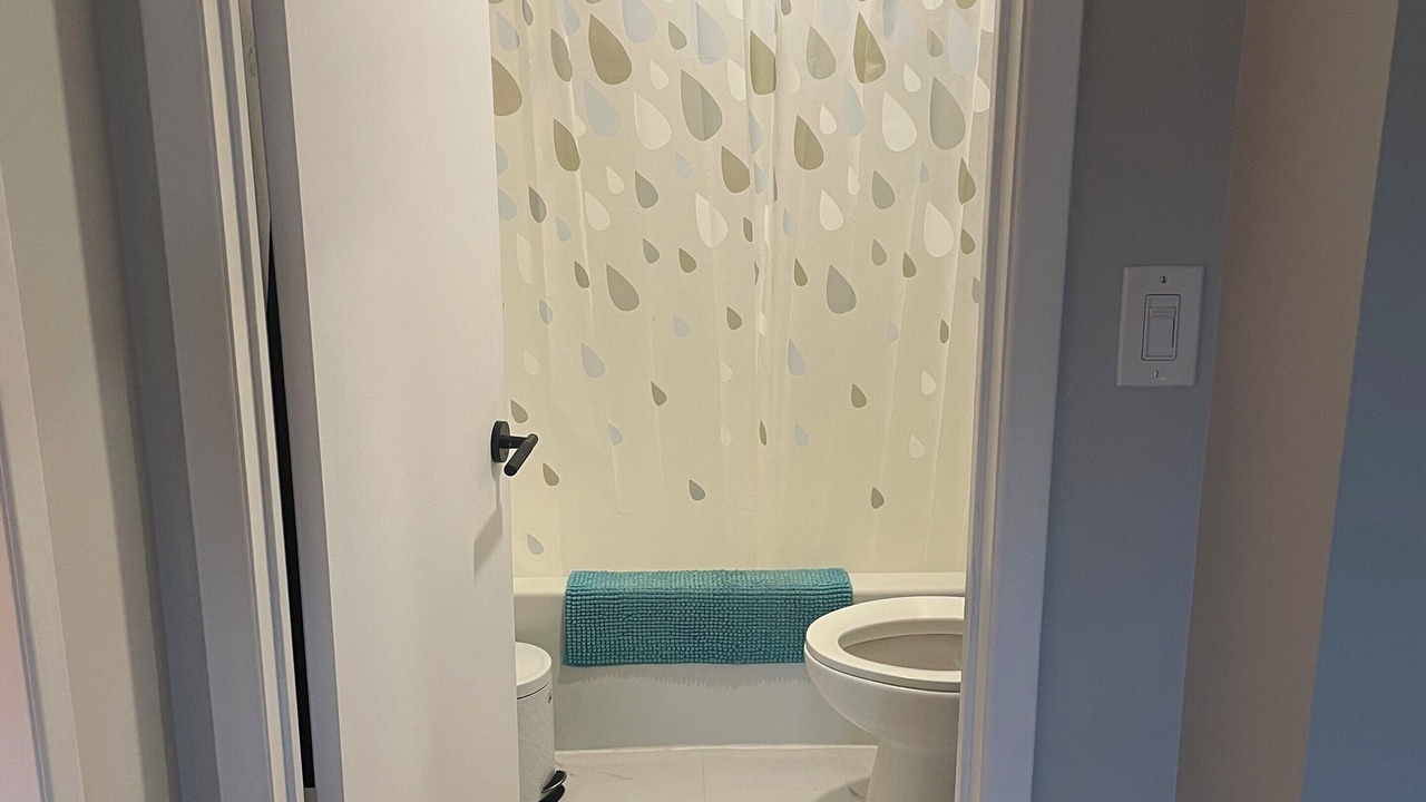 Photo of Bathroom in Oyster Bed