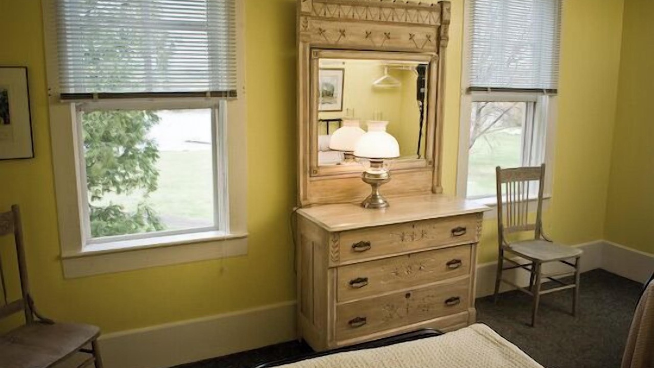 Photo of Bedroom in Lake Leelanau