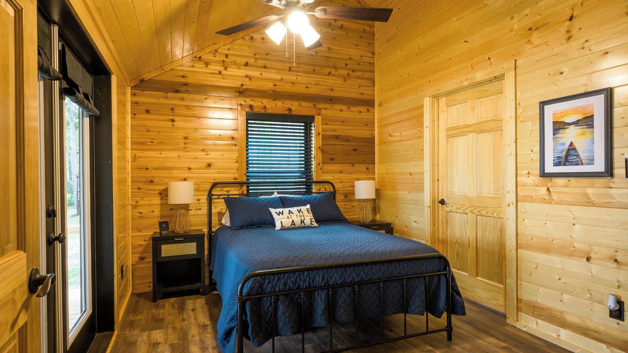 Photo of Bedroom in Grapeland