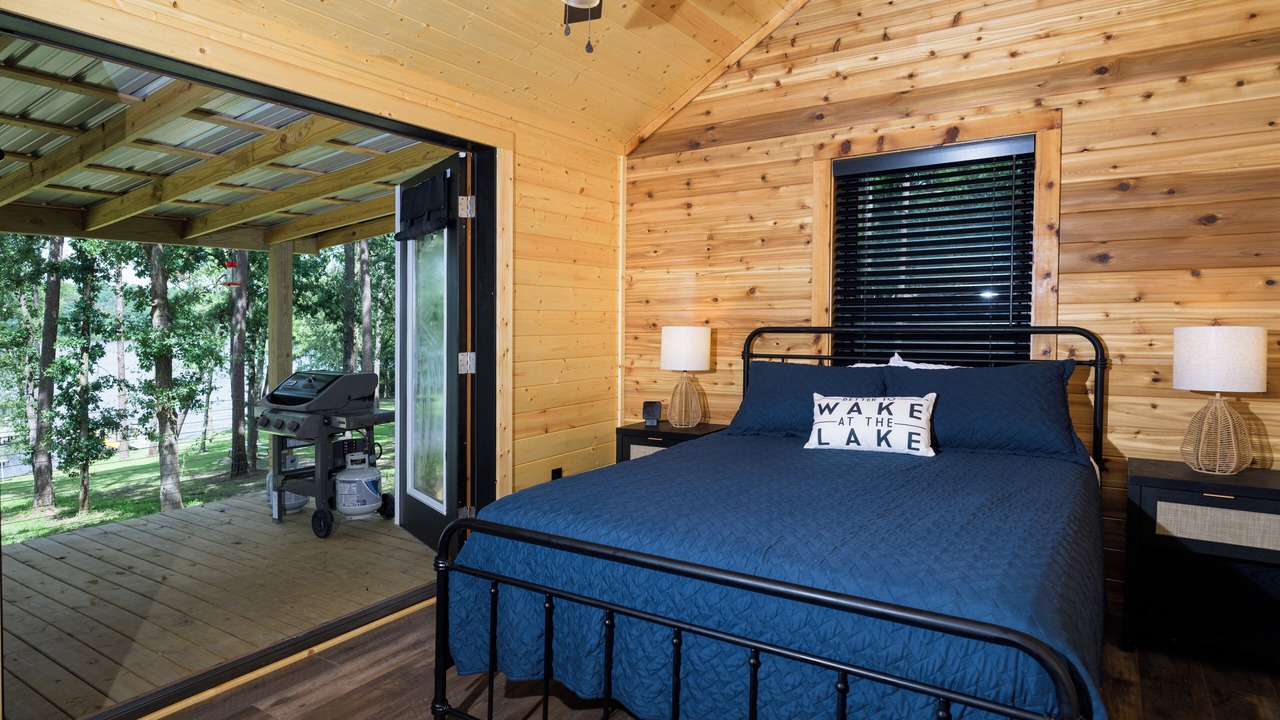 Photo of Bedroom in Grapeland