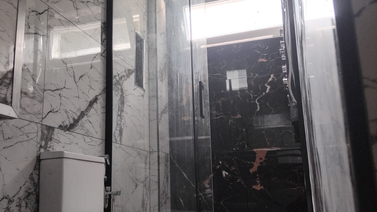 Photo of Bathroom in Woippy