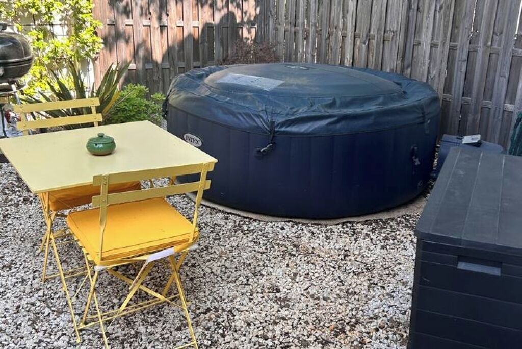 Photo of Outdoor in Saint-Martin-de-Londres