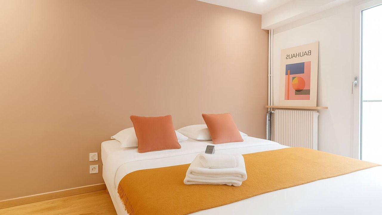 Photo of Bedroom in Combat