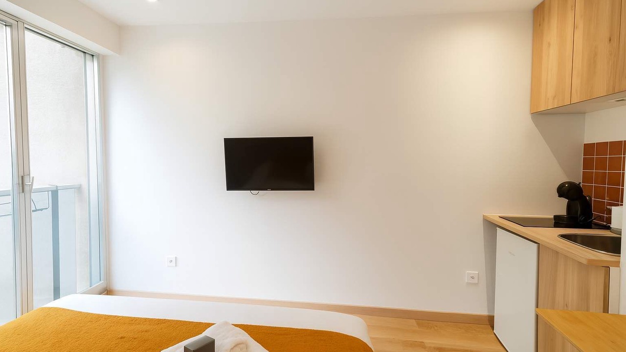 Photo of Bedroom in Combat