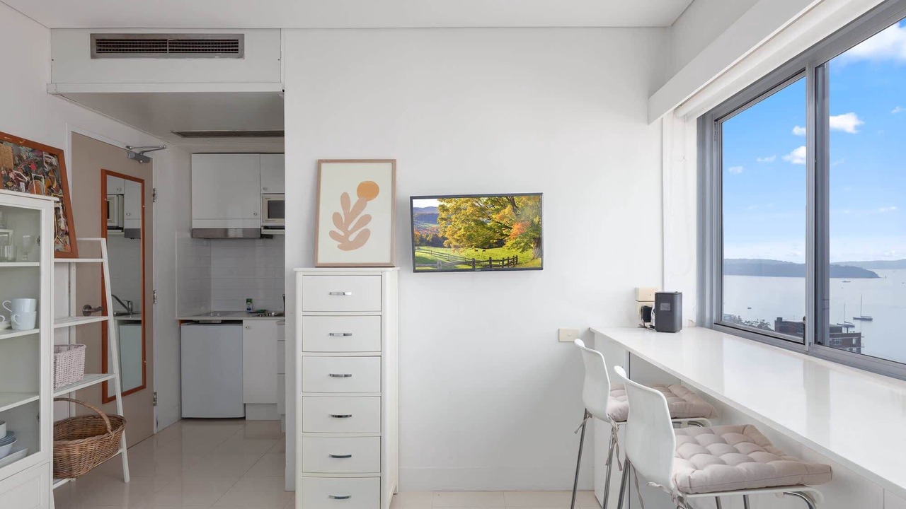 Photo of Others in Elizabeth Bay