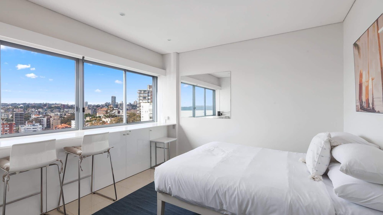 Photo of Others in Elizabeth Bay