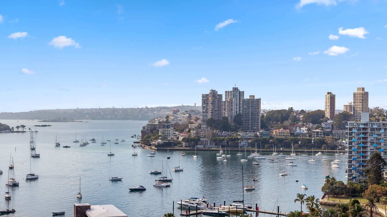 Photo of Others in Elizabeth Bay