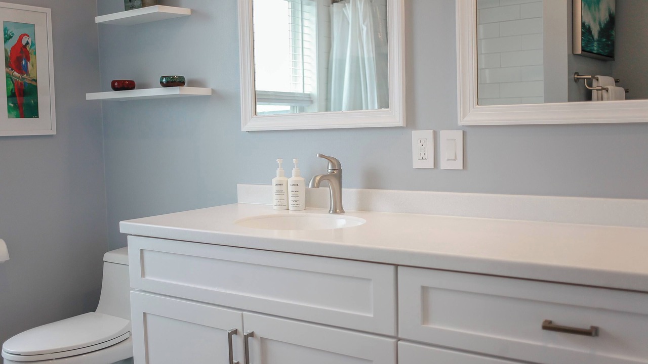Photo of Bathroom in Willoughby Spit
