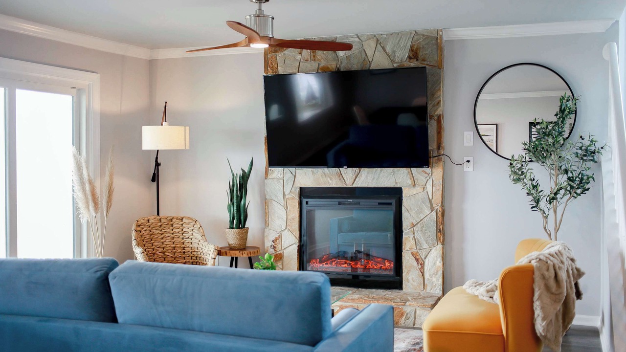 Photo of Livingroom in Willoughby Spit