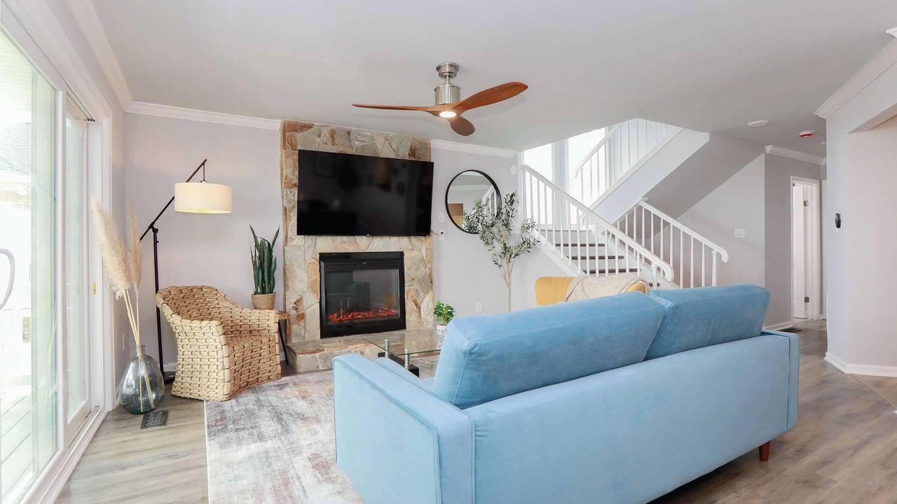 Photo of Livingroom in Willoughby Spit