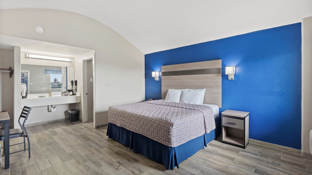 Photo of Bedroom in Rockport