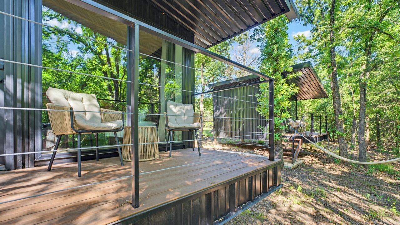 Photo of Patio Balcony in Alvord